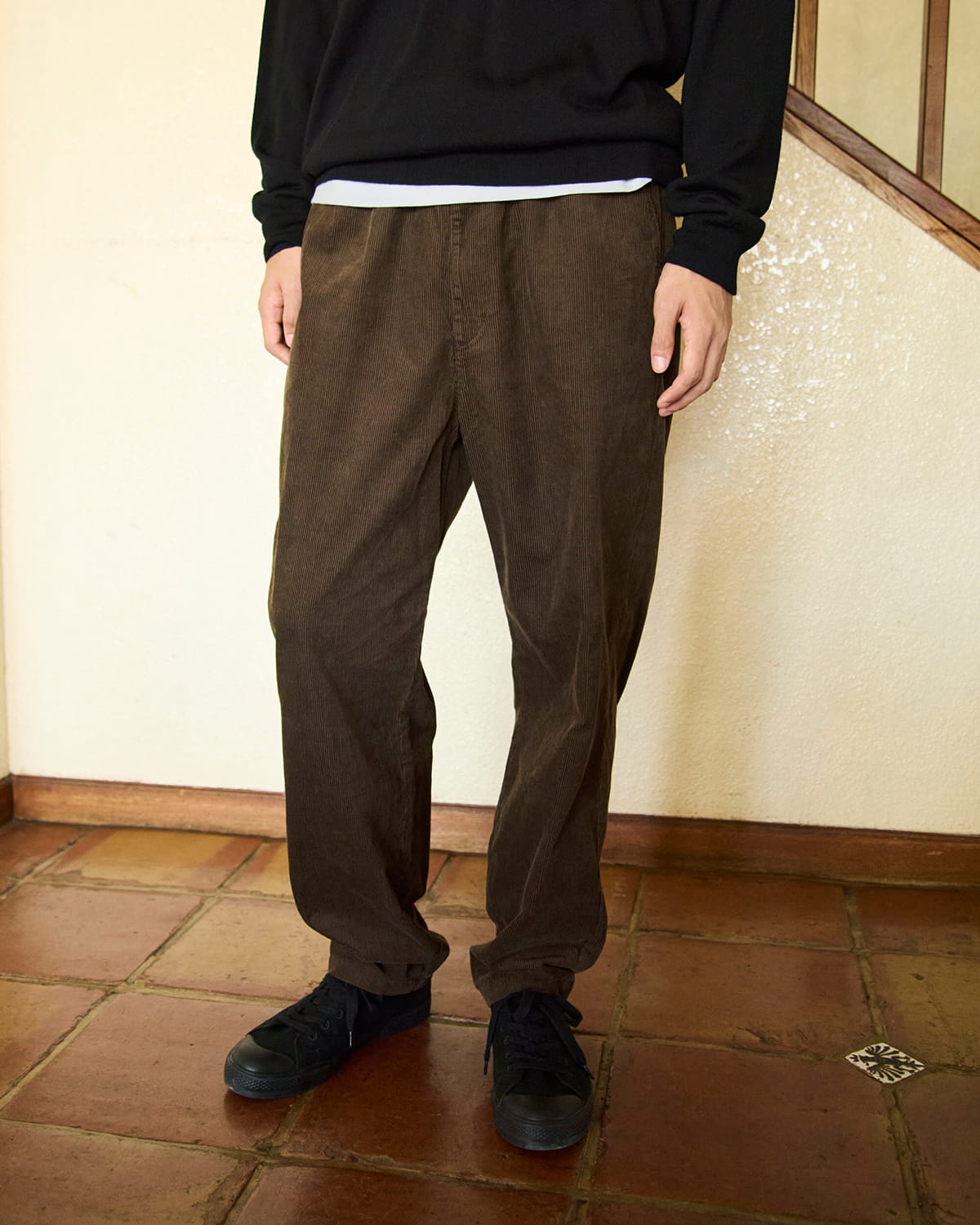 紳士　木の実から作ったカポック混コーデュロイワークパンツの着用イメージ1