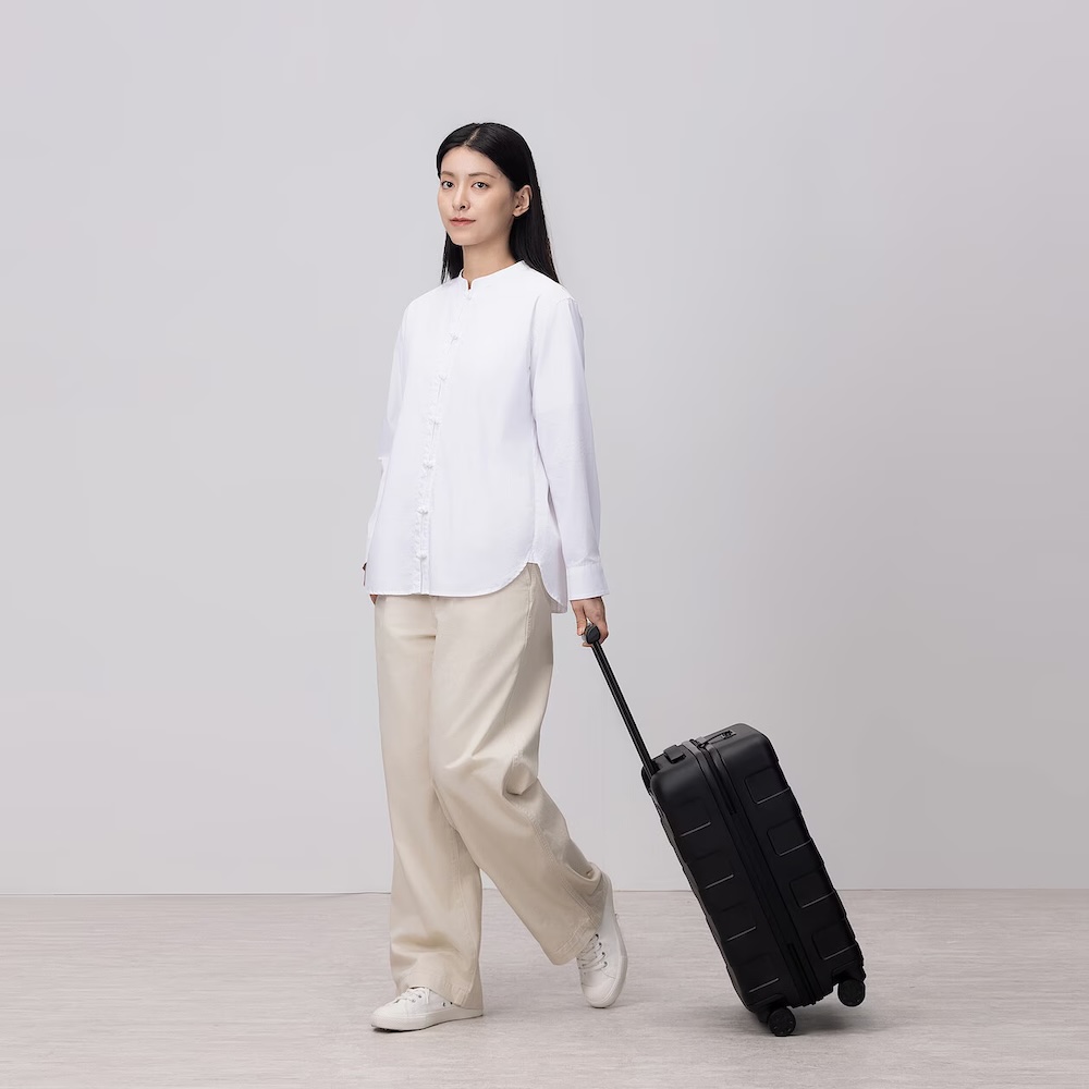 四輪前開式硬殼止滑拉桿箱32L